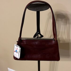 Wilson’s Elegant Burgundy Leather Handbag